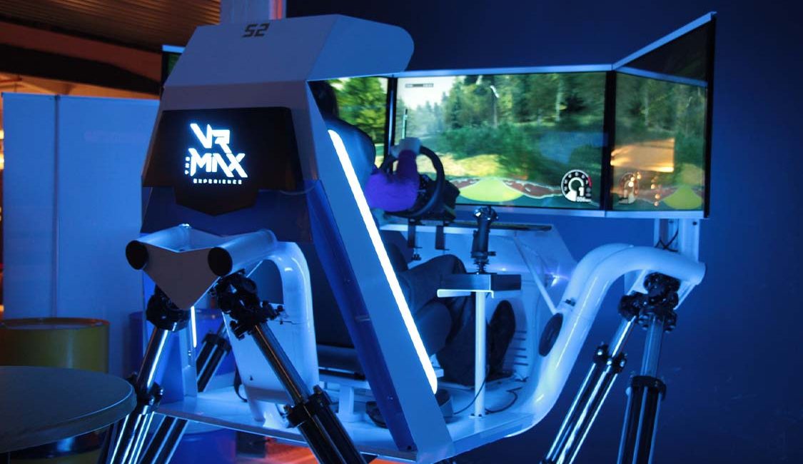 Full Motion Racing Simulator